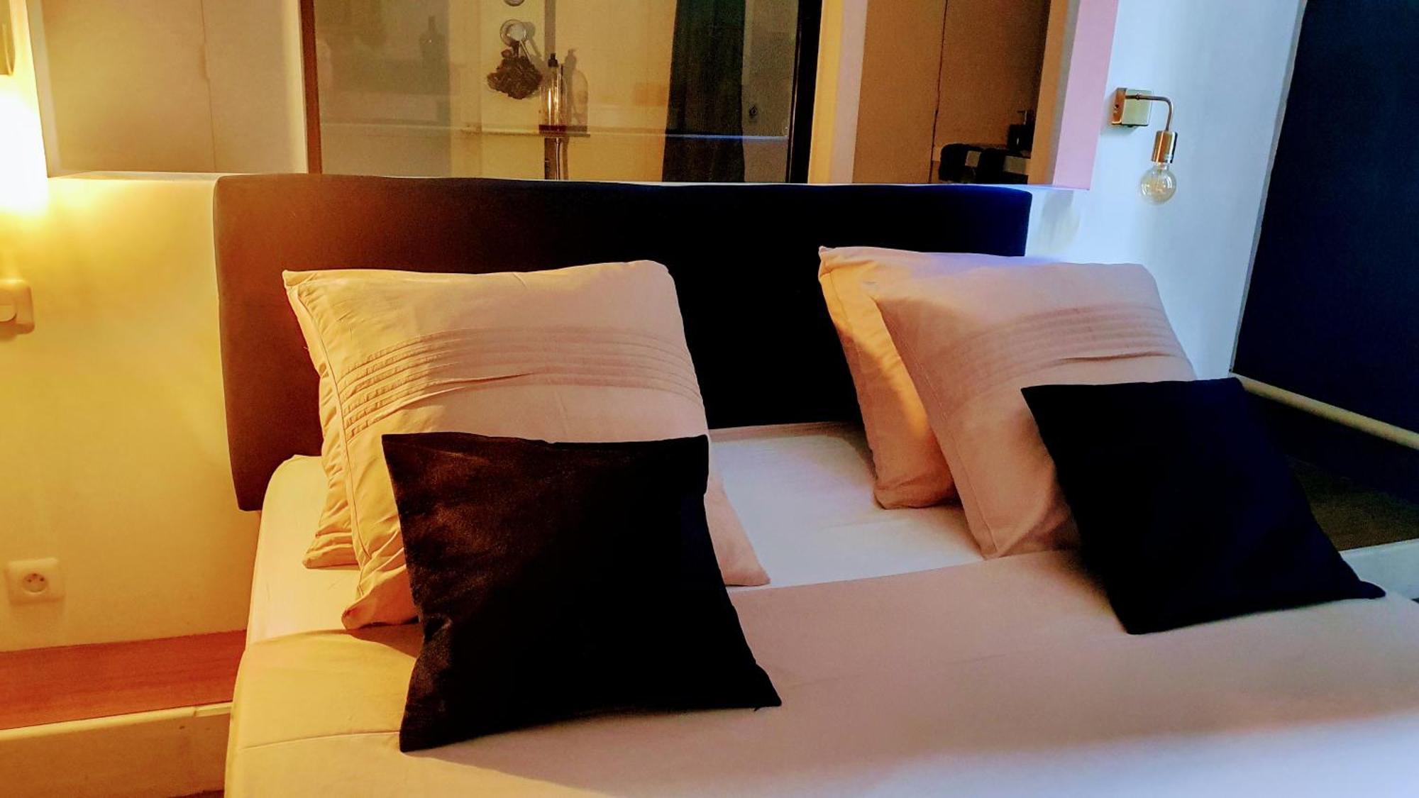 Le 4 Feuilles En.Camargue Hotel Bernis Kültér fotó